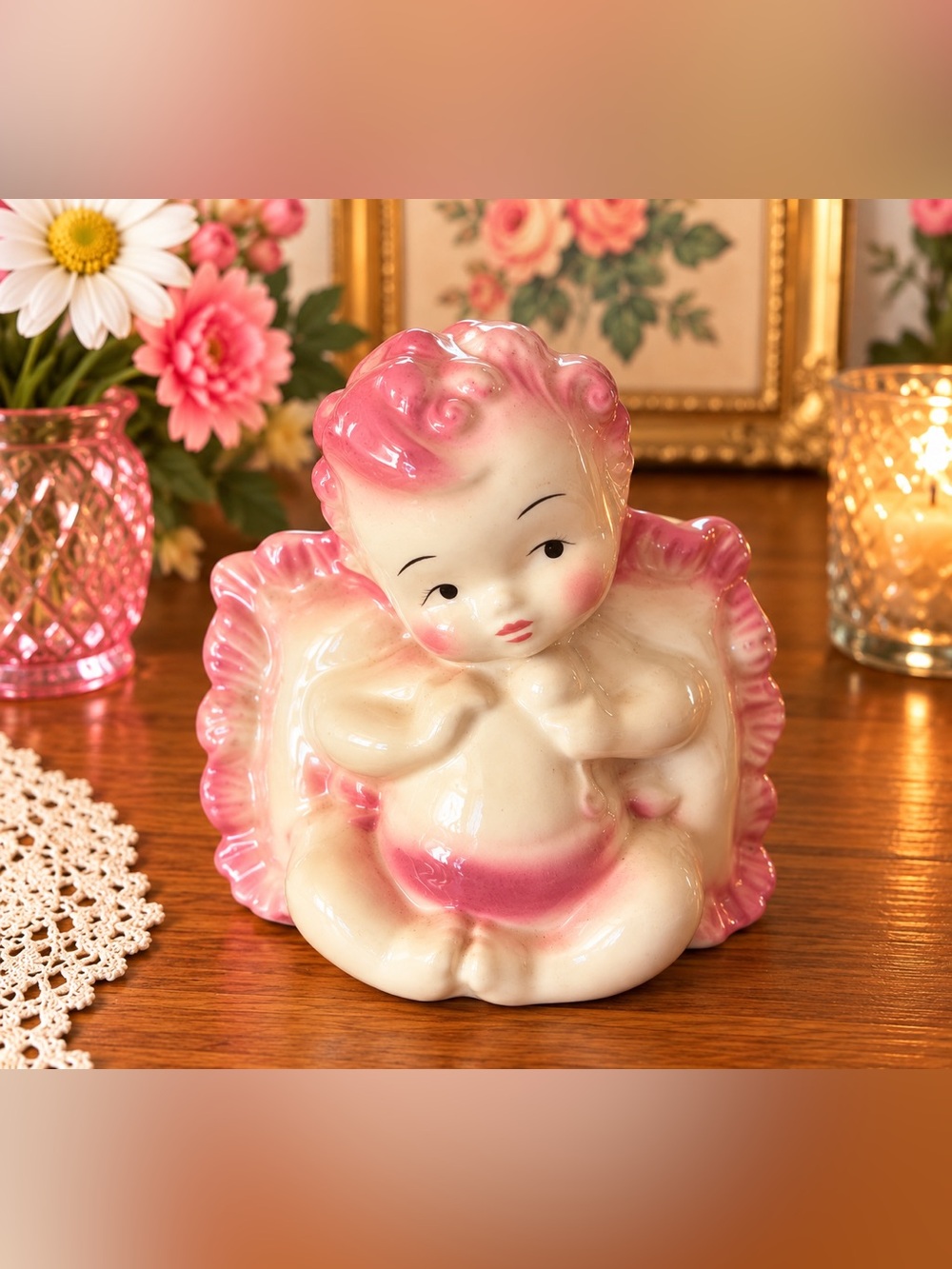 Vintage Hull Pottery Baby Girl On A Pillow Cherub Angel Pink & Cream Planter 92